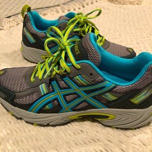 New ASIC Gel Venture 5 sneakers